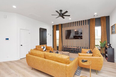 5308 Denmark St, Houston, TX 77028 - photo 4