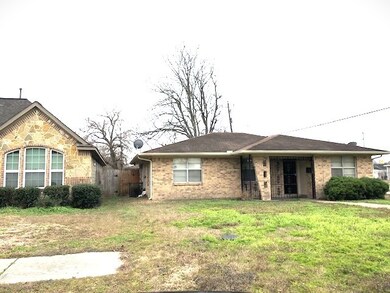 4802 Bricker St, Houston, TX 77033 - photo 2