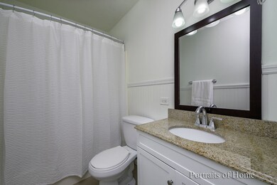 1471 Walnut Cir unit 6, Carol Stream, IL 60188 - photo 7