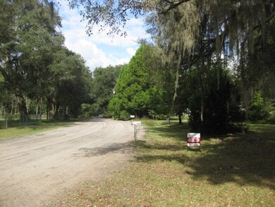 56093 Nassau Oaks Dr, Callahan, FL 32011 - photo 2