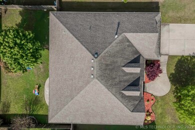 1921 E Queens St, Broken Arrow, OK 74012 - photo 3