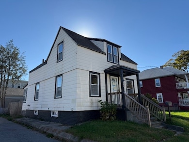 179 Columbine Ave, Pawtucket, RI 02861 - photo 3