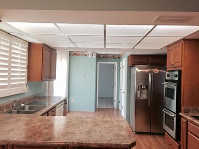 9823 W Lindgren Ave, Sun City, AZ 85373 - photo 6