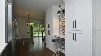 1531 Winnetka Rd unit 1531, Glenview, IL 60025 - photo 4