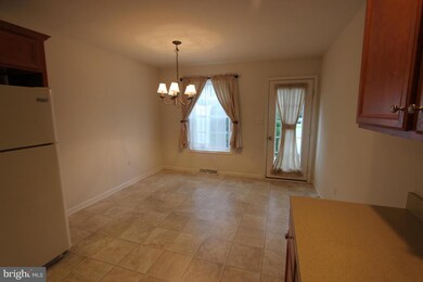 3 Broderick Ct unit 2, Leola, PA 17540 - photo 4