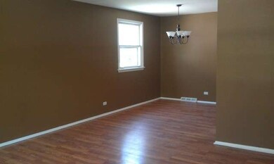 3427 Maple Ln, Hazel Crest, IL 60429 - photo 2