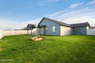 6109 Cottonwood Loop, Yakima, WA 98903 - photo 4