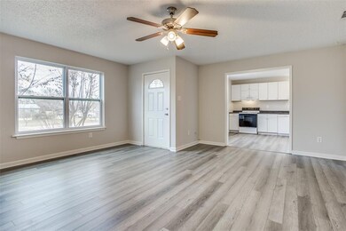 304 Primrose Ln, Sherman, TX 75092 - photo 6