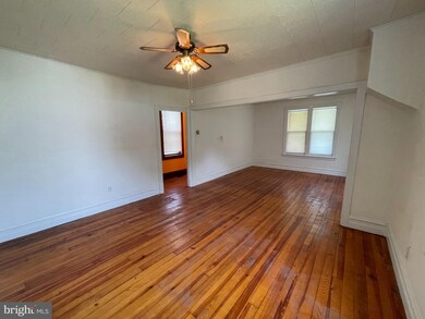 32 Water St, Reading, PA 19605 - photo 7