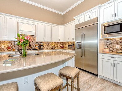 GOURMET KITCHEN