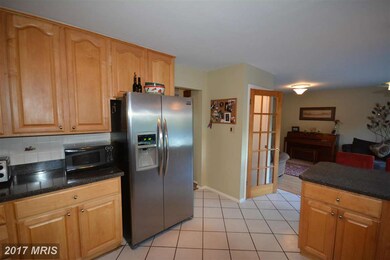 12508 Arnsley Ct, Herndon, VA 20171 - photo 7
