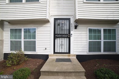 6809 Milltown Ct, District Heights, MD 20747 - photo 2