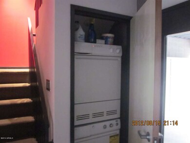 Stackable laundry