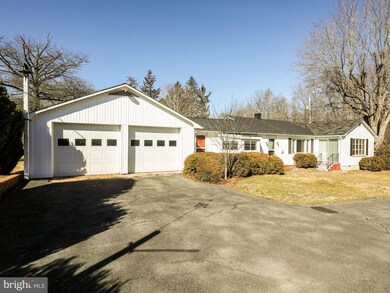 1009 Longmarsh Rd, Berryville, VA 22611 - photo 3