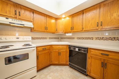 3111 Ingalls Ave unit 1B, Joliet, IL 60435 - photo 3