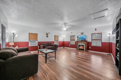 15140 Towerwood Dr, Conroe, TX 77306 - photo 7