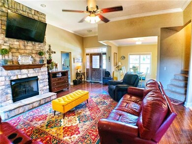 1015 Clear Creek Cir, Lincolnton, NC 28092 - photo 3