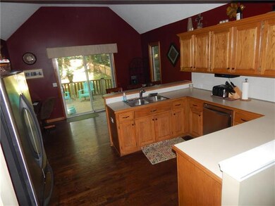 4928 Roundtree St, Shawnee, KS 66226 - photo 6