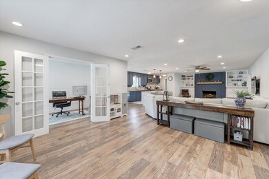 913 Bedford Ct W, Hurst, TX 76053 - photo 7