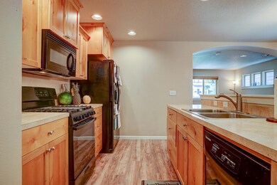 61185 Dayspring Dr, Bend, OR 97702 - photo 6