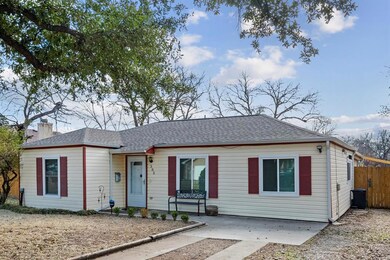 505 Chickapoo Trace, Grand Prairie, TX 75051 - photo 2