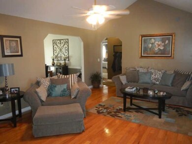 361 W Doak Rd, Manchester, TN 37355 - photo 2