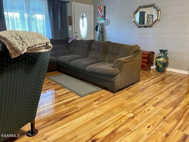 423 Highland View Dr, Knoxville, TN 37920 - photo 5