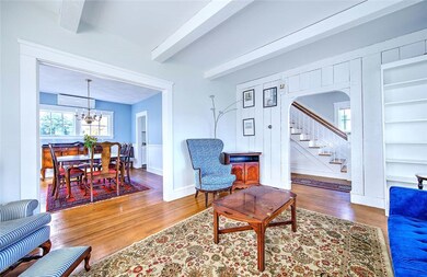 21 Chaucer St, Providence, RI 02908 - photo 4
