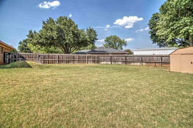 1922 Green Briar Cir, Duncan, OK 73533 - photo 5