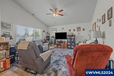 1896 SE Mulberry Ave, Dallas, OR 97338 - photo 5