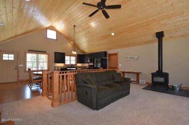 005-Living_Room-1609651-mls