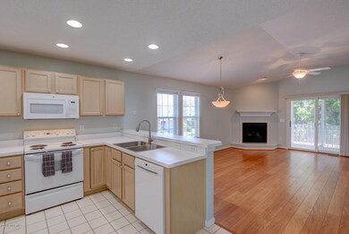 505 Shell Dr Kure Beach NC-large-006-3-P