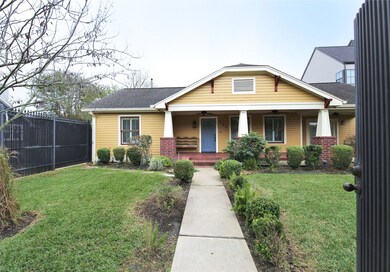 720 E 13th St, Houston, TX 77008 - photo 2