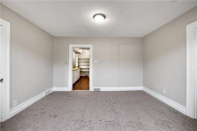 2330 SW 9th St, Des Moines, IA 50315 - photo 7