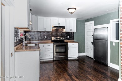 1136 Greenway Ave, Stroudsburg, PA 18360 - photo 4