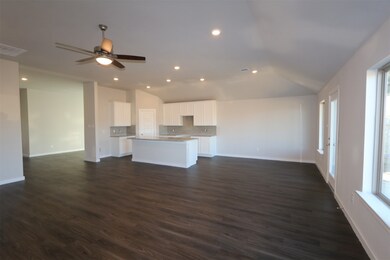 1228 Colt Canyon Dr, Alvin, TX 77511 - photo 3
