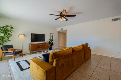 1040 E Laguna Dr, Tempe, AZ 85282 - photo 6