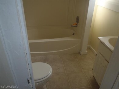 1047 Park St SW unit 3, Grand Rapids, MI 49504 - photo 4