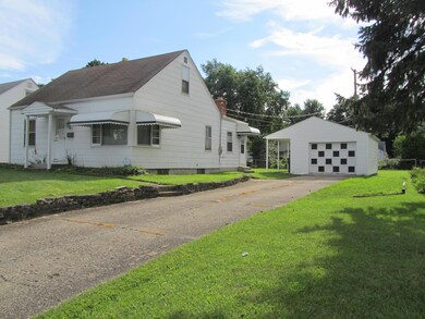 827 S. Waveryly St (1)
