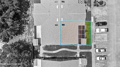 2-web-or-mls-LOT LINE