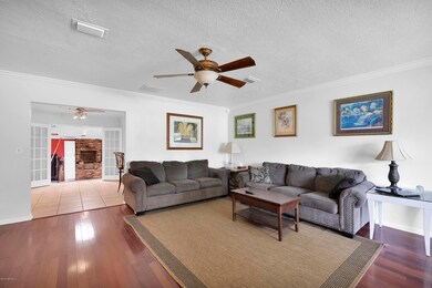 1327 Lamanto Ave E, Jacksonville, FL 32211 - photo 5