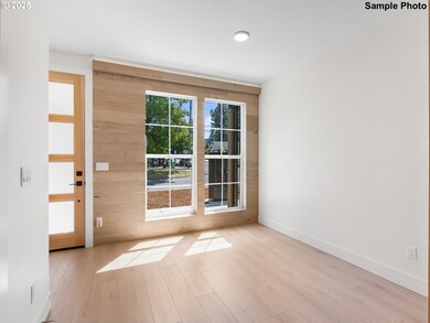 3005 NE Ainsworth St, Portland, OR 97211 - photo 2