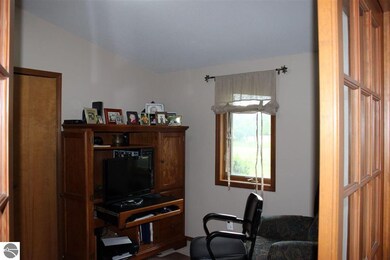 2328 Birchcrest Dr, West Branch, MI 48661 - photo 7