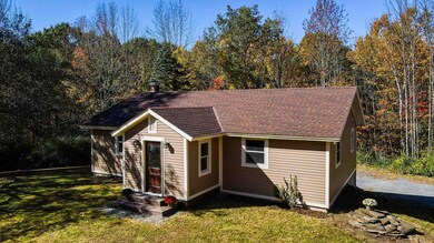 97 Evergreen Dr, Putney, VT 05346 - photo 4