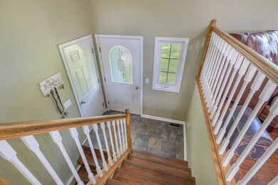 8177BeckerAve-37