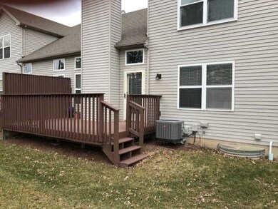 2020 Tamahawk Ln unit 2020, Naperville, IL 60564 - photo 2