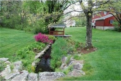 57 Fruit St, Hopkinton, MA 01748 - photo 3