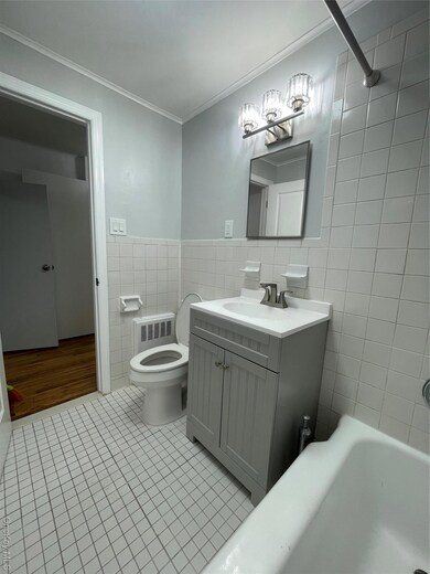 12938 154th St, Jamaica, NY 11434 - photo 3