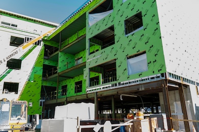 78 Church St unit 305, Saratoga Springs, NY 12866 - photo 2