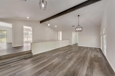 1013 Edgecliff Dr, Bedford, TX 76022 - photo 7